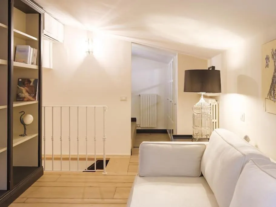 Luxury Window On Floransa İtalya