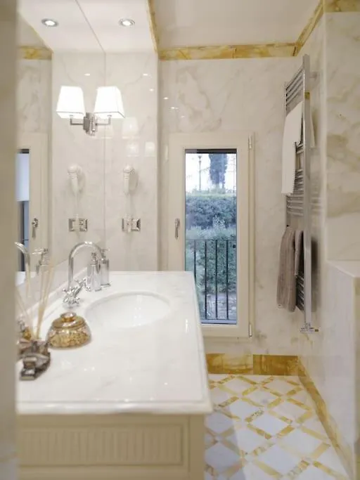 Luxury Window On Floransa İtalya