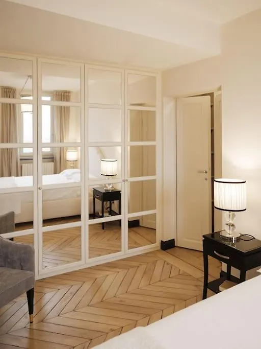Daire Luxury Window On Floransa İtalya